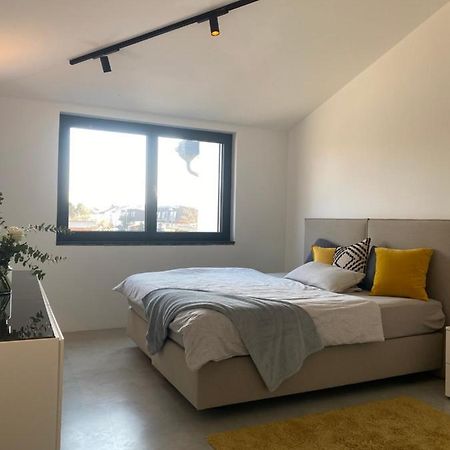 Moderne Ferienwohnung Stephanskirchen Buitenkant foto
