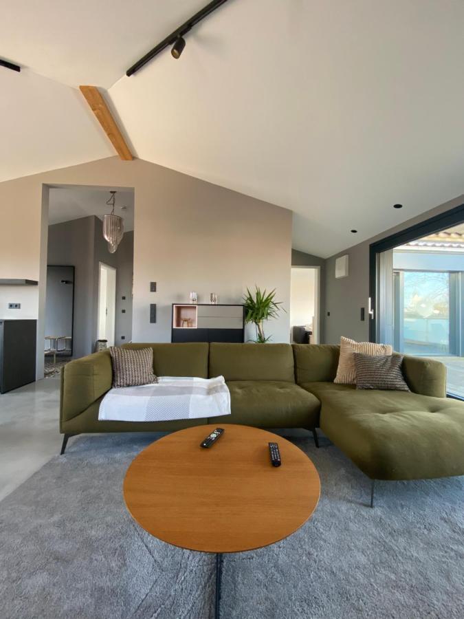 Moderne Ferienwohnung Stephanskirchen Buitenkant foto