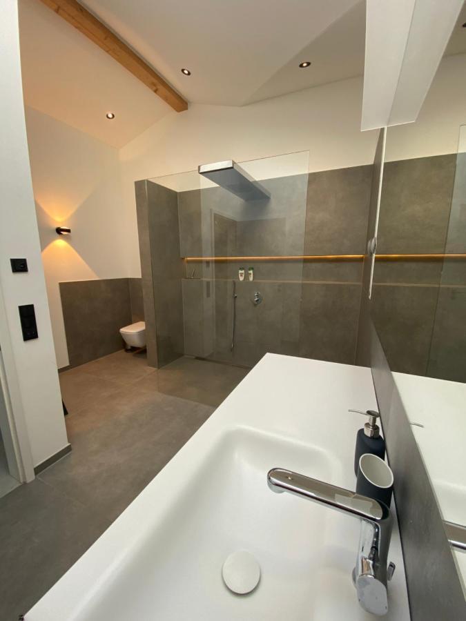 Moderne Ferienwohnung Stephanskirchen Buitenkant foto