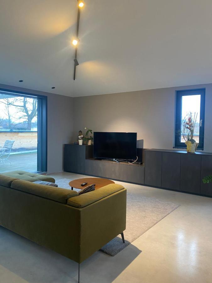 Moderne Ferienwohnung Stephanskirchen Buitenkant foto