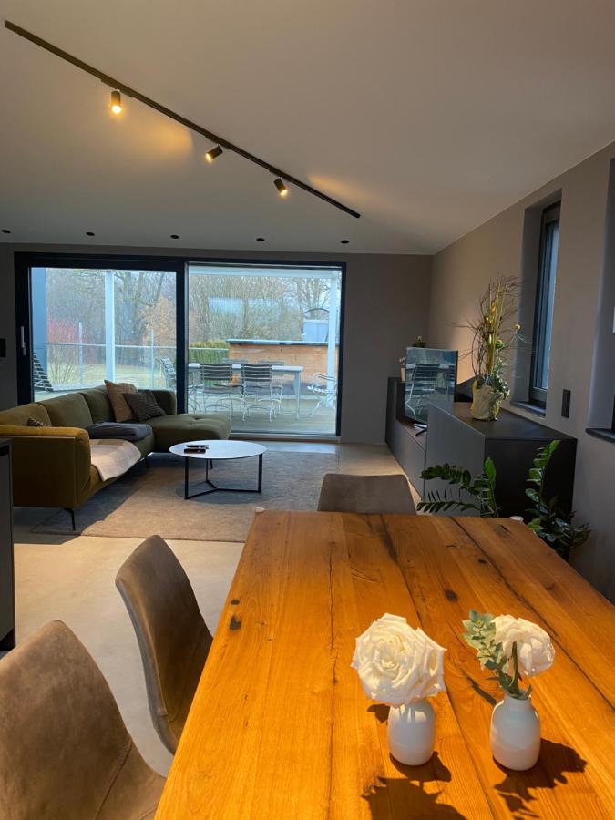 Moderne Ferienwohnung Stephanskirchen Buitenkant foto